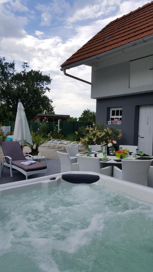 Au Berceau Du Loup Agile Bed & Breakfast Offendorf Exterior photo